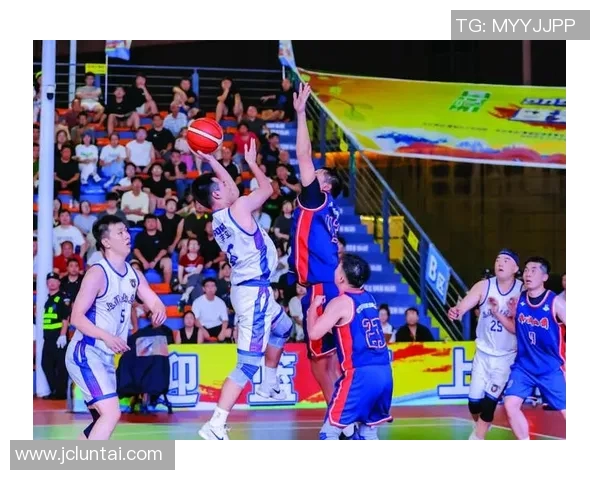 重庆篮球队在篮球配合排行榜中荣获第九名展现团队实力与协作精神