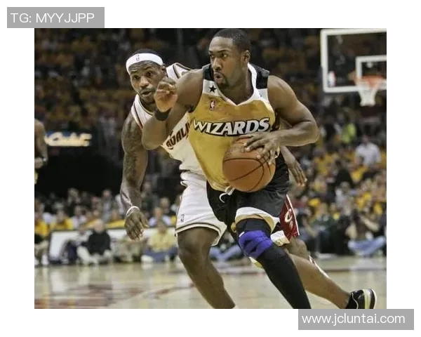 足球巨星与NBA传奇的跨界对话与友谊赛精彩瞬间回顾 足球巨星与NBA传奇的跨界对话与友谊赛精彩瞬间回顾